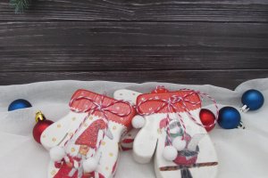 Новогодний сувенир Варежка - Описание