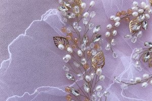 Гілочка для зачіски «Mesmerizing Ivory» - Опис