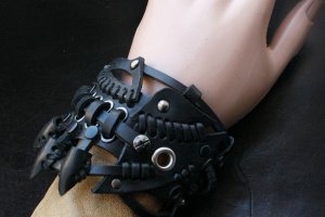 кожаный браслет стимпанк готический стиль - Описание