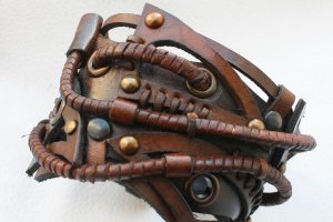 кожаный браслет стимпанк готический стиль 65 - Описание
