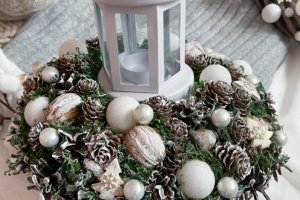 Новогодний подсвечник в белом цвете. - Описание