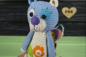 Крылатый мишка вязанная крючком мягкая игрушка медведь PSK 1 - Описание