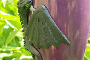 Іграшка кухоль чашка з декором подарунок БЕЗЗУБИК Нічна ФУРІЯ - Опис