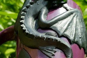 Іграшка кухоль чашка з декором подарунок БЕЗЗУБИК Нічна ФУРІЯ - Опис