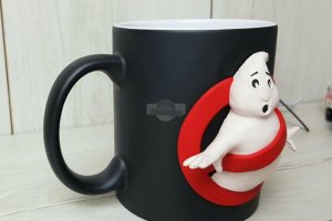 Кухоль хамелеон МИСЛИВЦІ ЗА ПРИВЕДЕННЯМИ чашка подарункова - Опис