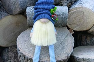 Новогодний гном с декором - Описание