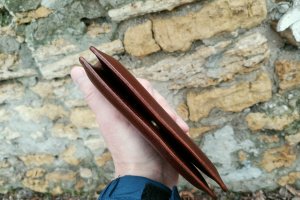 Портмоне для паспорта та документів - Опис