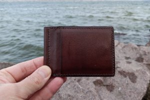 Мини кошелек "зажим" на магнитах из натуральной кожи. - Описание