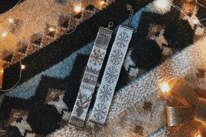 Новорічний браслет, браслет з оленем, браслет зі сніжинками - Опис