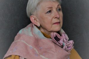 Шарф Розовые маки - Описание