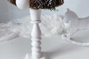 Эко елка.Елка из шишек белая - Описание