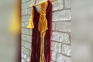 Панно макраме песочно - бордовое - Описание