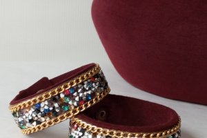 Браслет бордо со стразами