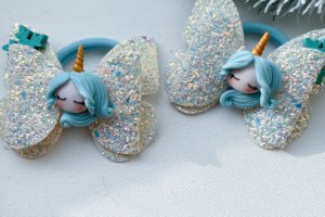 Новогодние бантики с единорогами - Описание
