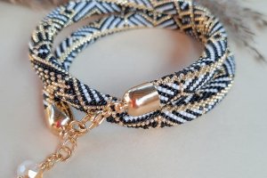 Жгут 'Crystal' из японского бисера Toho - Описание