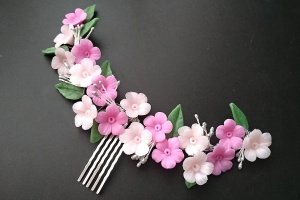 Ошатний гребінь для зачіски з квітами