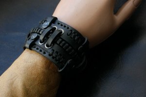 кожаный браслет стимпанк готический стиль 54