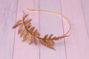 Обруч ободок с золотыми листиками