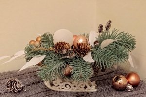 Робота Новорічна композиція на санях