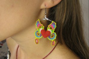 Серьги сердца с крыльями бабочки. Вязаные сережки хенд мейд - Описание