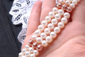 Браслет и серьги из натурального жемчуга и кристаллов циркона. - Описание