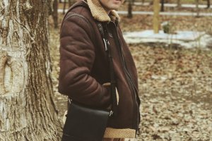 Сумка-планшет із натуральної шкіри ручної роботи - Опис