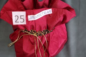 Икэбана с свечкой и сиреневыми веточками - Описание