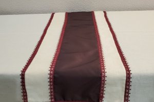 Скатертина з принтом тигровим і бордо, двостороння - Опис