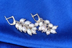 Серьги серебряные с жемчугом - Описание