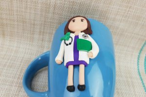 Чашка с декором ПЕДИАТР кружка подарок врачу доктору - Описание