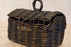 Плетена скринька скринька. - Опис