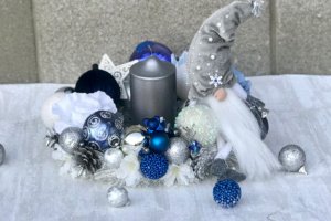 Подсвечник с гномиком