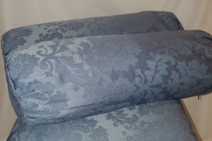 Пуф синього кольору з візерунком + 2 валики - Опис