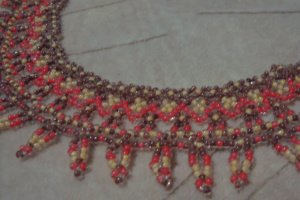 Ажурное колье в этно-стиле из бисера - Описание