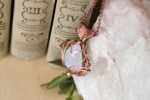 Підвіска крапля з місячним каменем. Мідний кулон - Опис