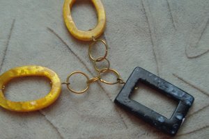 Бусы из перламутровых бусин - Описание