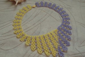 Кольє з матового чеського бісеру