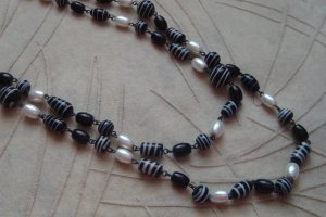 Довгі намисто - Опис