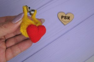 Сердце с крыльями ангела, вязаная брошка ручной работы PSK 2 - Описание