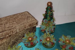 Новорічний подарунок у коробці - Опис
