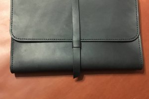 Работа Кожаная сумка для ноутбука Augusta