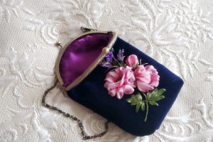 Чохол на телефон чи очечник - Опис