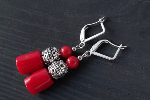 Комплект из натуральных красных кораллов этно. - Описание