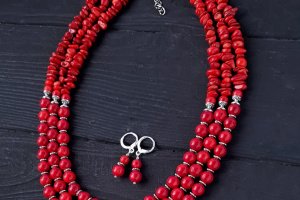 Комплект з натуральних коралів намисто і сережки №451 - Опис