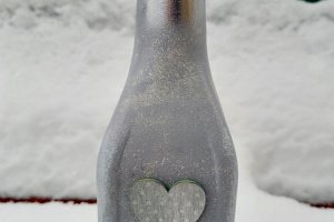 декорована бутилочка для осячення та зберігання води - Опис