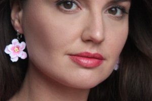 Розовые серьги фиалки - Описание