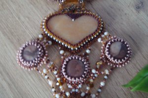 Колье -чокер из натуральных камней - Описание