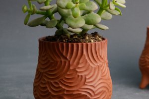 Керамічний червоний горщик для квітів - Опис