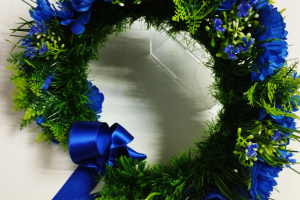 Венок с васильками - Описание