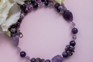 Ожерелье чокер из аметиста и агата